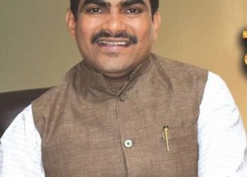 कॉम्प्युटर व आयटीतुन पदवी अभियांत्रिकी अभ्यासक्रम पुर्ण केलेल्या विद्यार्थ्यांना थेट द्वितीय वर्ष एमसीए पदव्युत्तर पदवी अभ्यासक्रमास प्रवेशाची सुवर्णसंधी – प्रा. रामदास झोळ