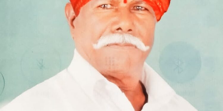 कुंभरगावच्या  लक्ष्मी सोसायटीच्या चेअरमन पदी काशिनाथ धुमाळ