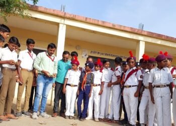 शेटफळगढेच्या रयतच्या नागेश्वर विद्यालयातील विद्यार्थ्यांनी बनविला ड्रोन