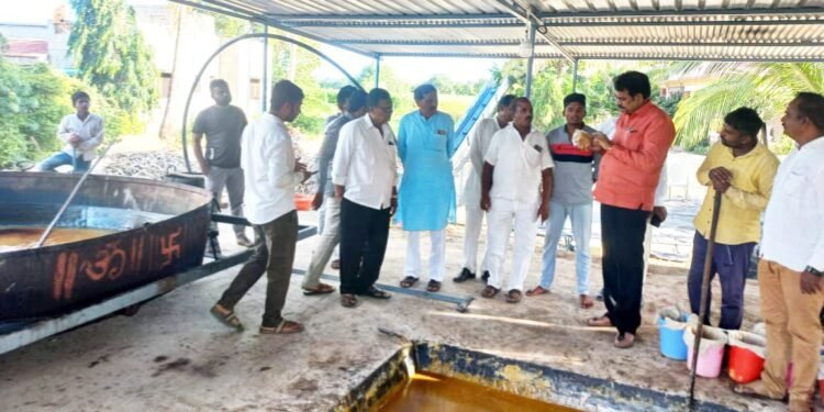 स्वयंरोजगार निर्मितीसाठी युवकांनी पुढे यावे माजी मंत्री हर्षवर्धन पाटील यांचे प्रतिपादन