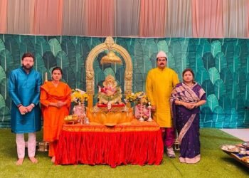 माजी मंत्री हर्षवर्धन पाटील यांचे मोठ्या प्रमाणात पाऊस पडून दुष्काळाचे संकट दूर व्हावे यासाठी  गणरायाला साकडे