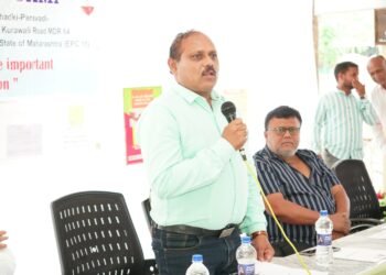 देसाई इन्फ्रा प्रा. लि. कंपनीच्या वतीने आयोजित केलेल्या मोफत आरोग्य तपासणी शिबिरात पारवडीत 110 रुग्णांची तपासणी