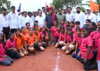 शालेय जीवनामध्ये शिक्षणाबरोबर मैदानी खेळ सुद्धा अंगी जोपासले पाहिजेत- आमदार दत्तात्रय भरणे यांचे प्रतिपादन