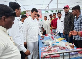 भरणेवाडी येथील आरोग्य शिबिरात   ३ हजार ५०० रूग्णांनी घेतला आरोग्यसेवेचा लाभ