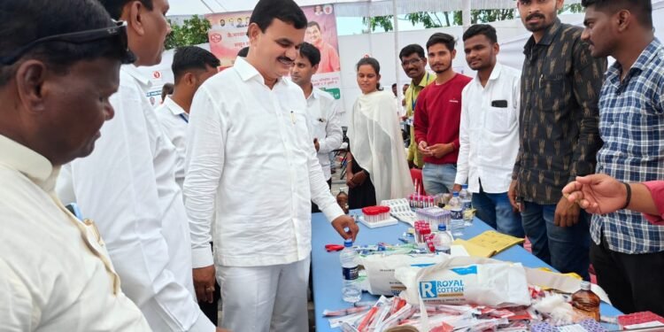 भरणेवाडी येथील आरोग्य शिबिरात   ३ हजार ५०० रूग्णांनी घेतला आरोग्यसेवेचा लाभ