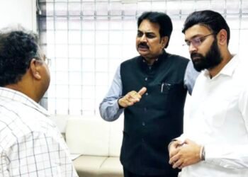 माजी मंत्री हर्षवर्धन पाटील  यांनी घेतली बांधकाम मंत्री रवींद्र चव्हाण यांची भेट