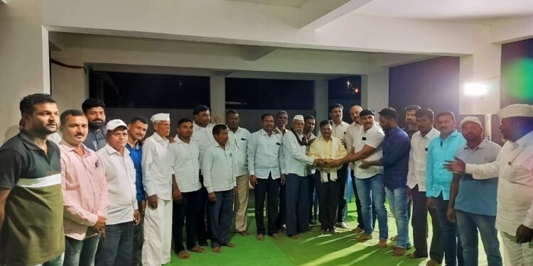 शेटफळगढे येथील श्री छत्रपती शिवाजी तालमीच्या वतीने दिवाळीनिमित्त विविध क्षेत्रातील गुणवंतांचा सत्कार