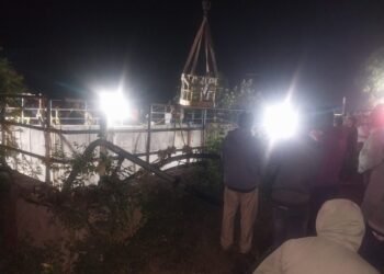 बिग ब्रेकिंग काझड येथील 2 शेतकऱ्यांचा निरा भिमा नदीच्या जोड प्रकल्पाच्या बोगद्यात मृत्यू रात्री साडेअकरा वाजता मृतदेह बाहेर काढण्यात प्रशासनाला यश