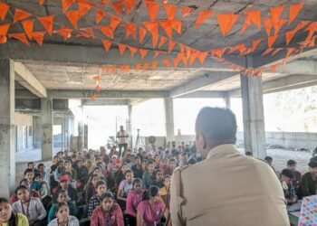 म्हसोबावाडी येथे बारामतीच्या विद्या प्रतिष्ठानच्या कला विज्ञान व वाणिज्य महाविद्यालयाच्या राष्ट्रीय सेवा योजनेच्या विशेष श्रमसंस्कार शिबिराचे उत्साहात उद्घाटन संपन्न