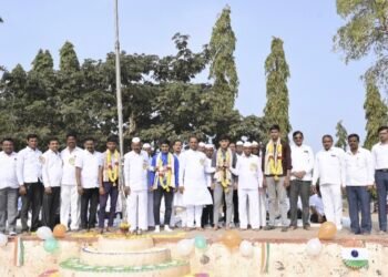 पळसदेव येथील पळसनाथ विद्यालयात बक्षिस वितरण  गुणवंत खेळाडुंचा सत्कार संपन्न