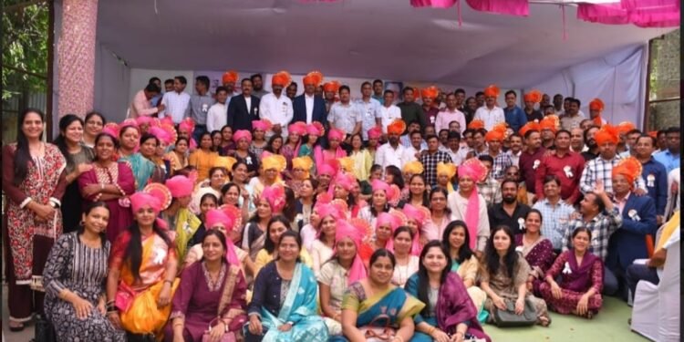 वालचंदनगर मध्ये 27 वर्षानंतर श्री वर्धमान महाविद्यालयात भरला दहावीचा वर्ग