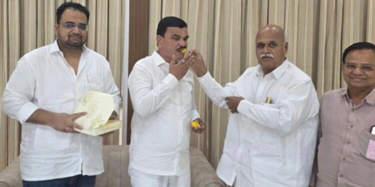 छत्रपती कारखान्याच्या निवडणुकीच्या निमित्ताने क्रीडामंत्री दत्तात्रय भरणे यांना पृथ्वीराज जाचक यांनी भरविलेल्या लाडू पेढ्यातील गोडवा 2029 च्या विधानसभा निवडणुकीपर्यंत टिकणार का ? याकडे तालुक्याचे लक्ष