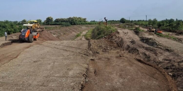 खडकवासला कालव्याचे दुरुस्तीचे काम निरगुड्यात पूर्णत्वाच्या मार्गावर  : लवकरच शेती सिंचनासाठी पाणी सोडले जाणार