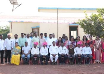 *लिंबराज माध्यमिक विद्यालय निरगुडे येथे माजी विद्यार्थ्यांचा स्नेह मेळावा उत्साहात संपन्न…. 22 वर्षांनी भरला पुन्हा दहावीचा वर्ग विद्यार्थ्यानी दिला जुन्या आठवणींना उजाळा*